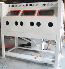 三工位箱式手动喷砂机